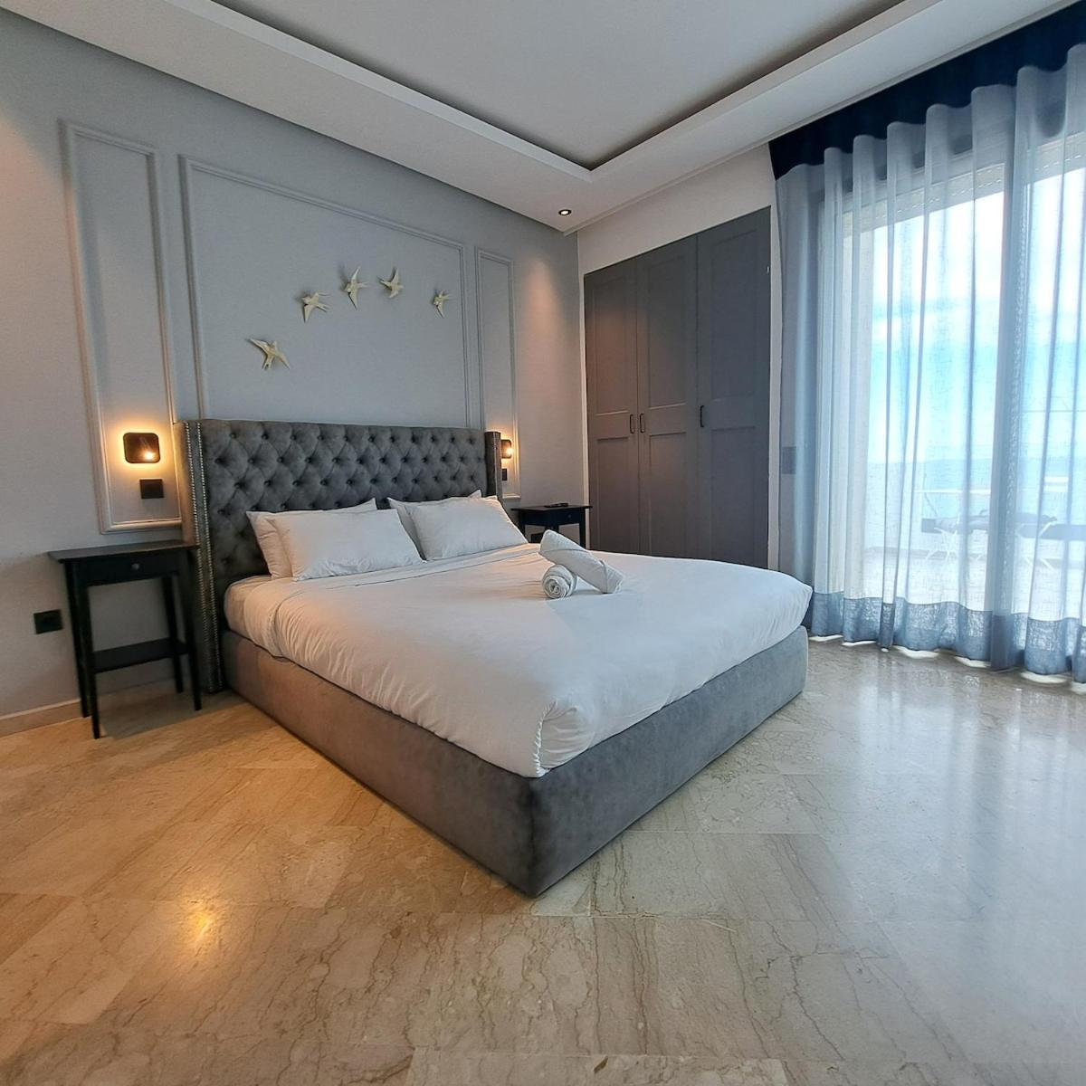 Modern Loft View Of Sea & Pool Apartment Tangier