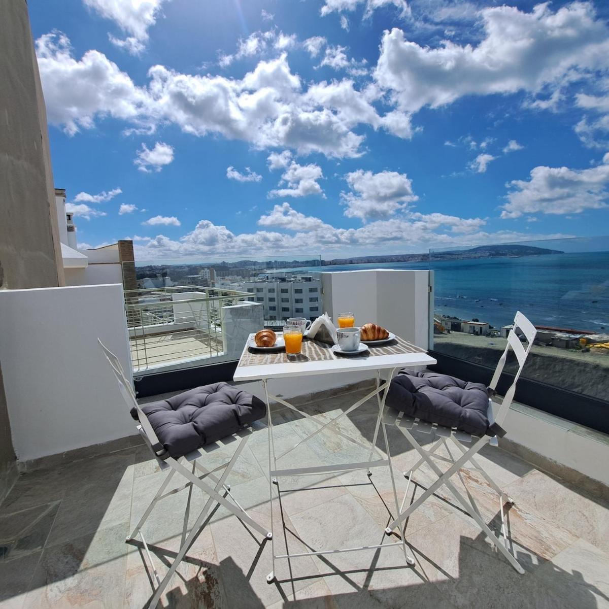 Modern Loft View Of Sea & Pool *